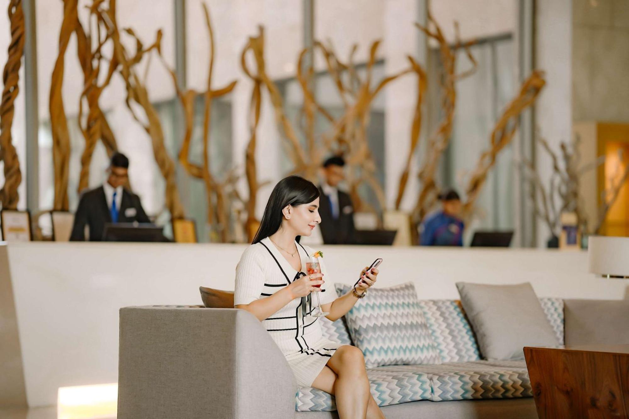 Radisson Blu Hotel Αμριτσάρ Εξωτερικό φωτογραφία Lobby
