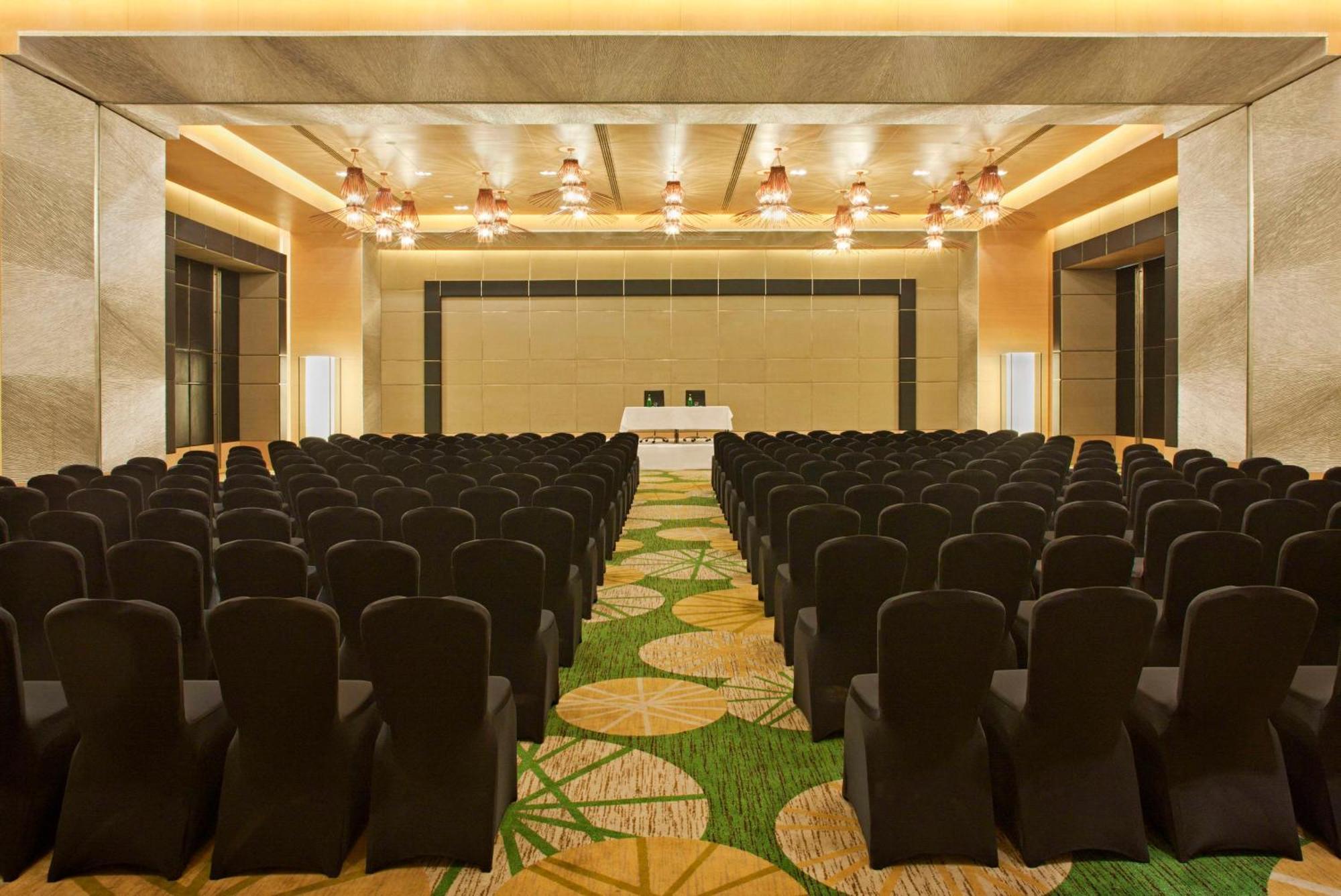 Radisson Blu Hotel Αμριτσάρ Εξωτερικό φωτογραφία The ballroom