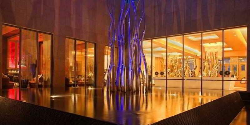 Radisson Blu Hotel Αμριτσάρ Εξωτερικό φωτογραφία The interior of the hotel